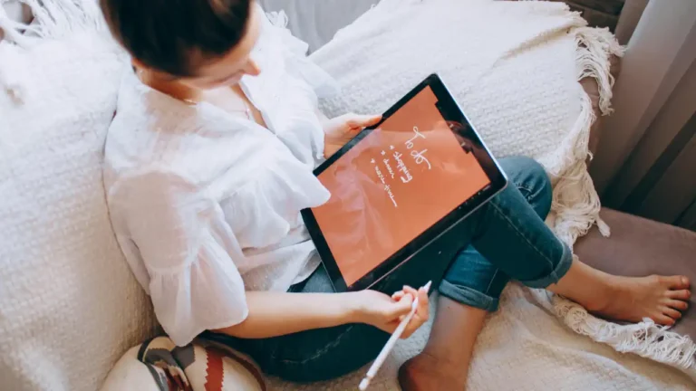 Cómo planificar tu día para ser más eficiente en tu negocio de costura